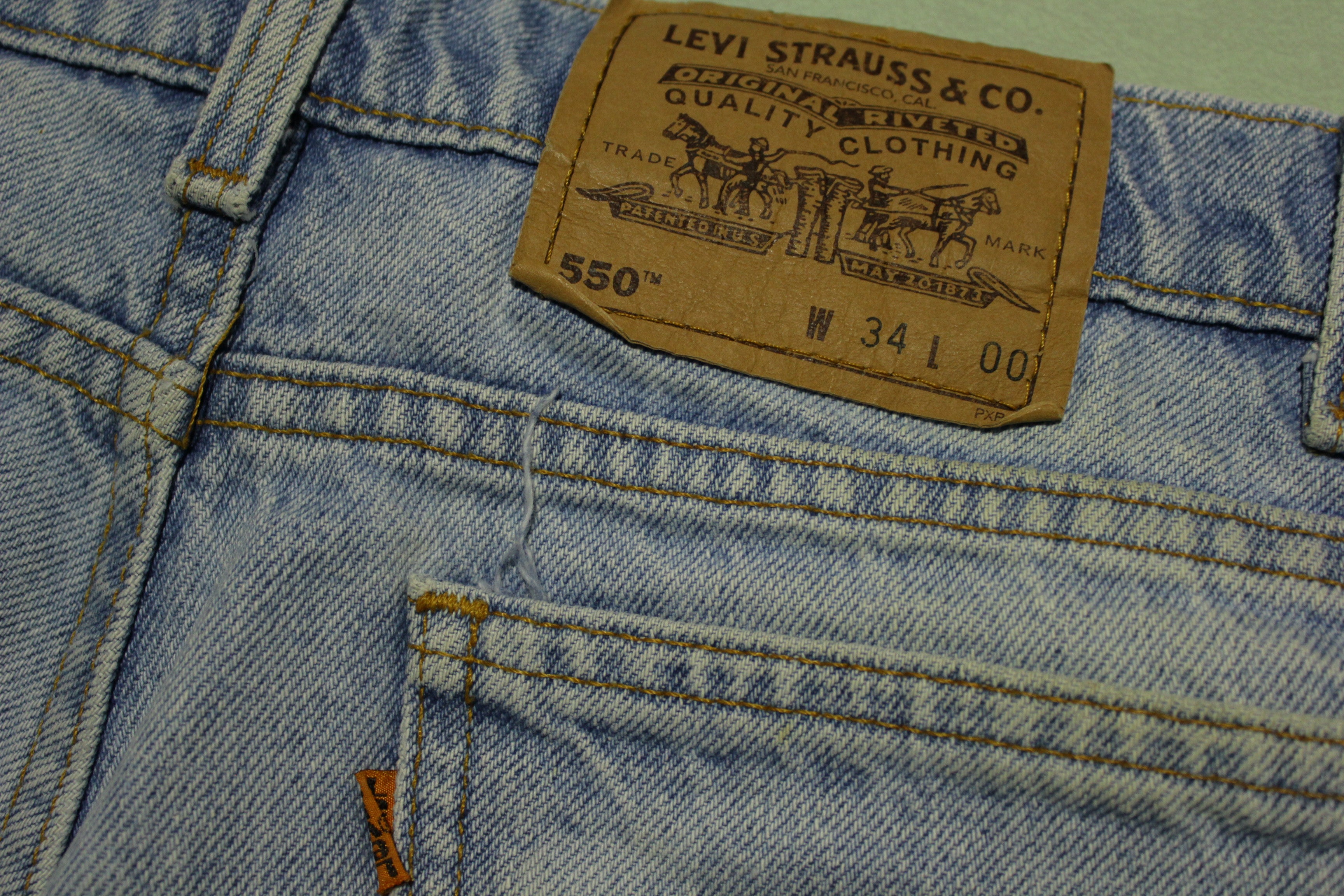 Levis Vintage 550 90's Made in USA  Light Wash Denim Jean Shorts