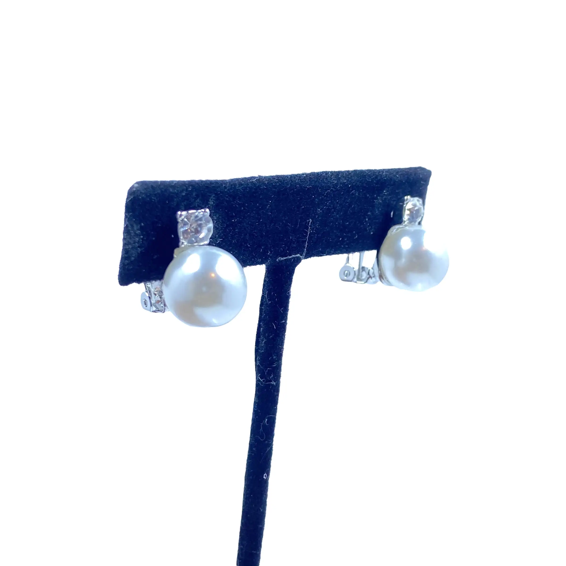 Noemi Pearl Clip On Earrings