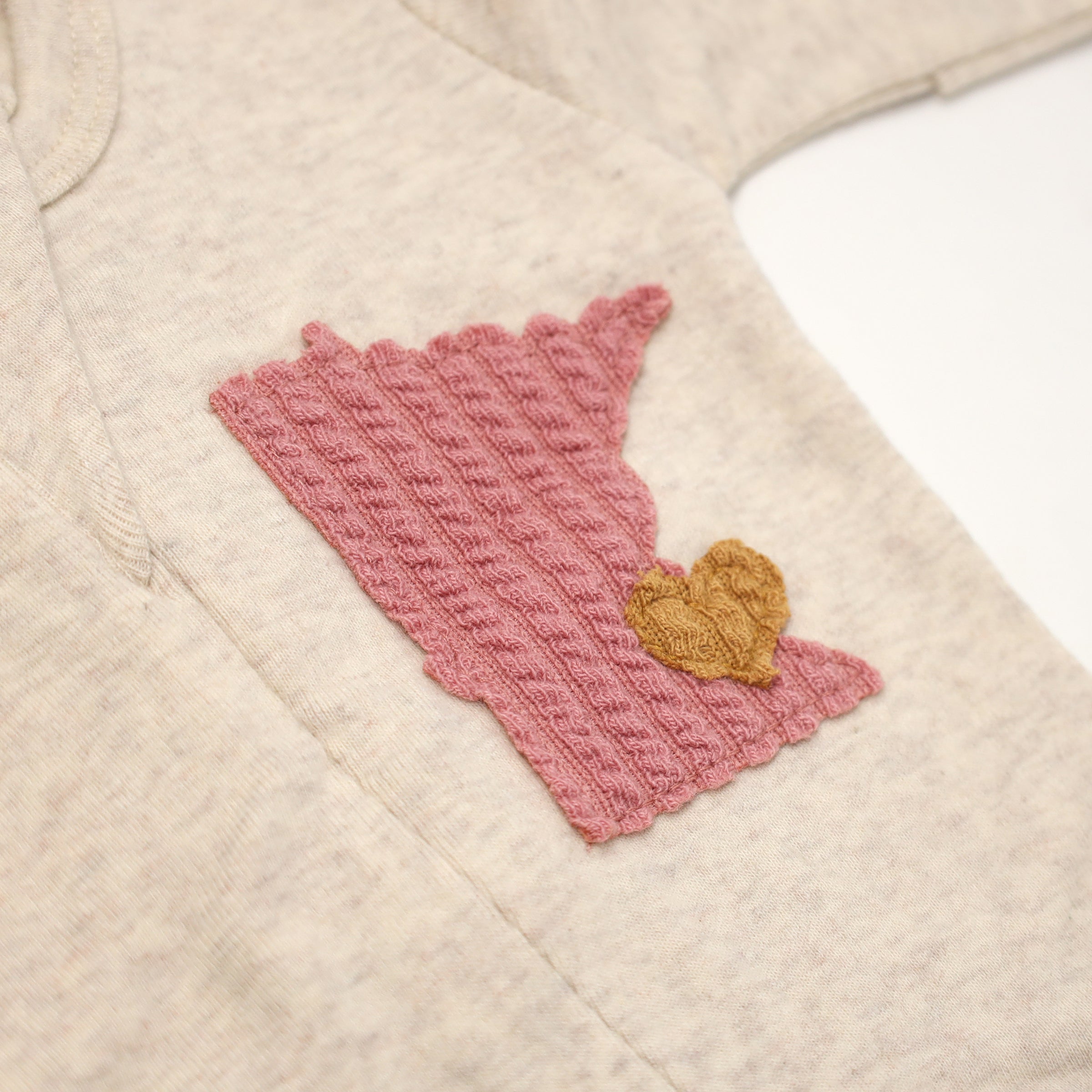 oh baby! Onesie Zipper Footie - Minnesota Love Blush - Sand