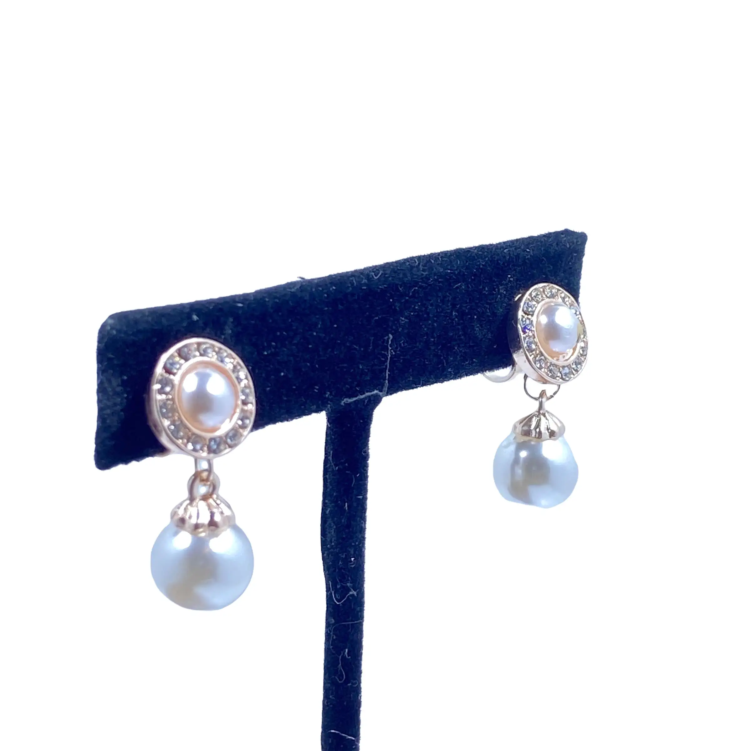 Viola Pearl Clip on Earrings