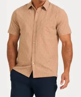 Vuori Short Sleeve Bridge Button Down Shirt In Wheat Arrows