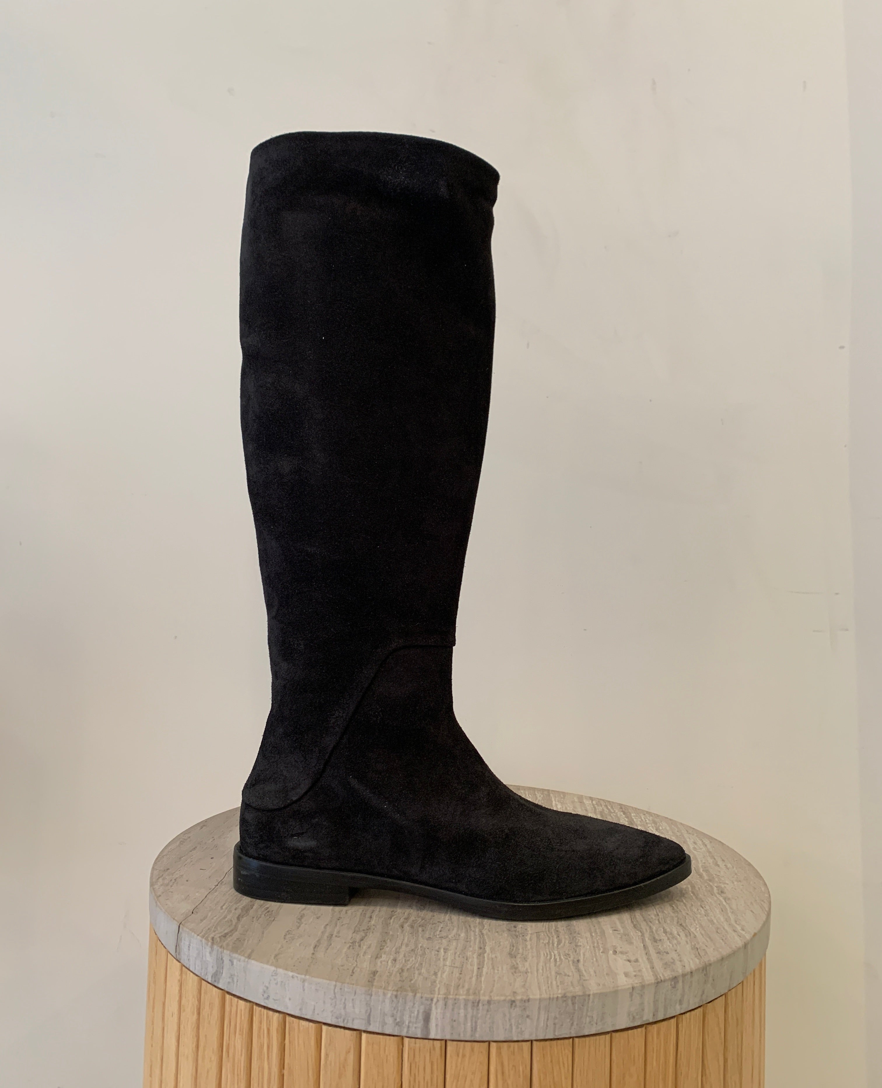 Warehouse Sale - All Boot Black Suede