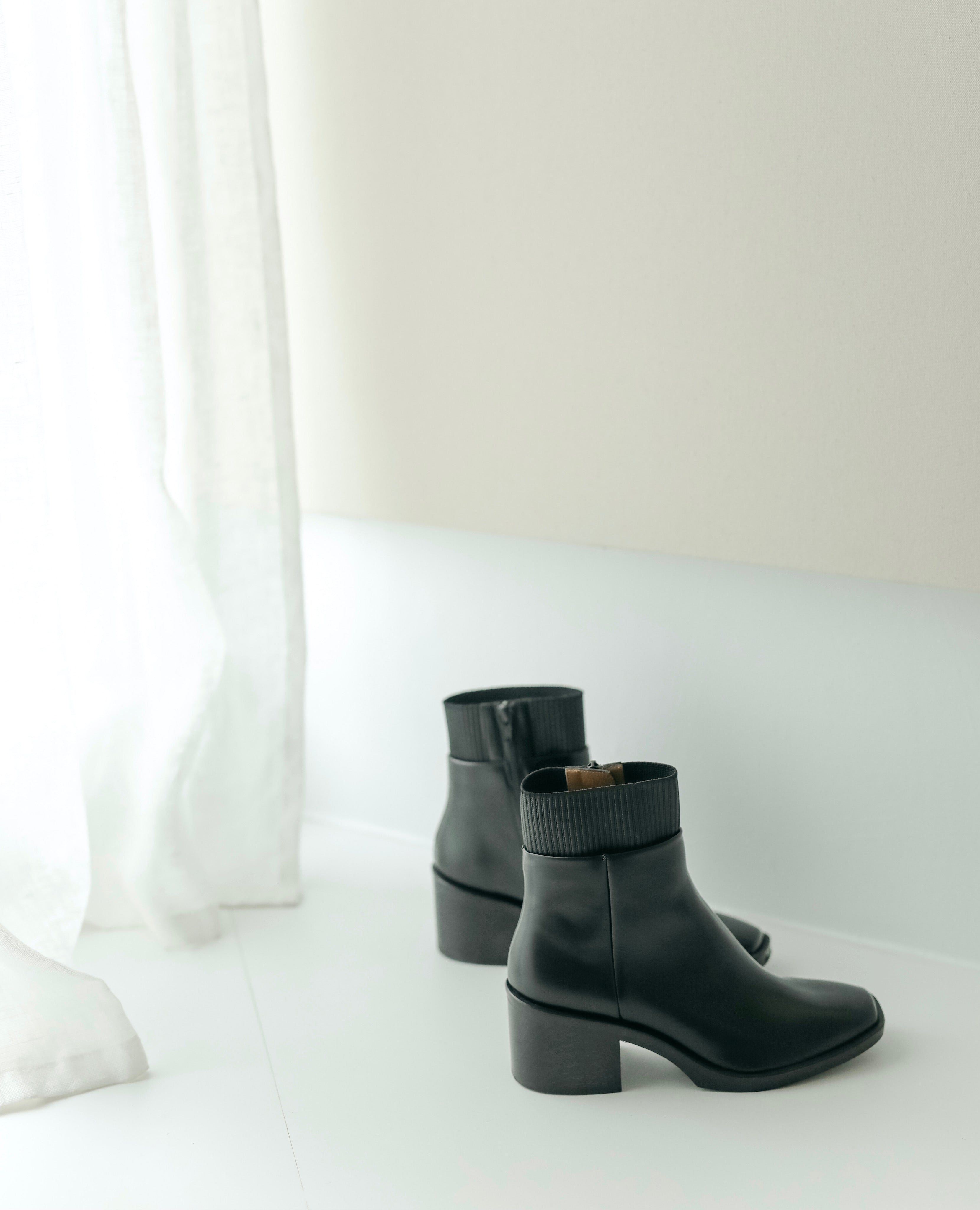 Warehouse Sale - Fib Boot Black Leather