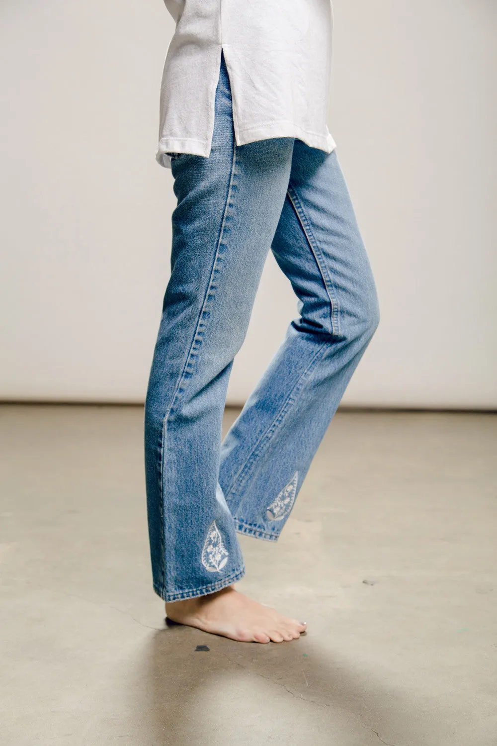 Women’s Vintage Denim Levis Bottom Pant with Embroidery