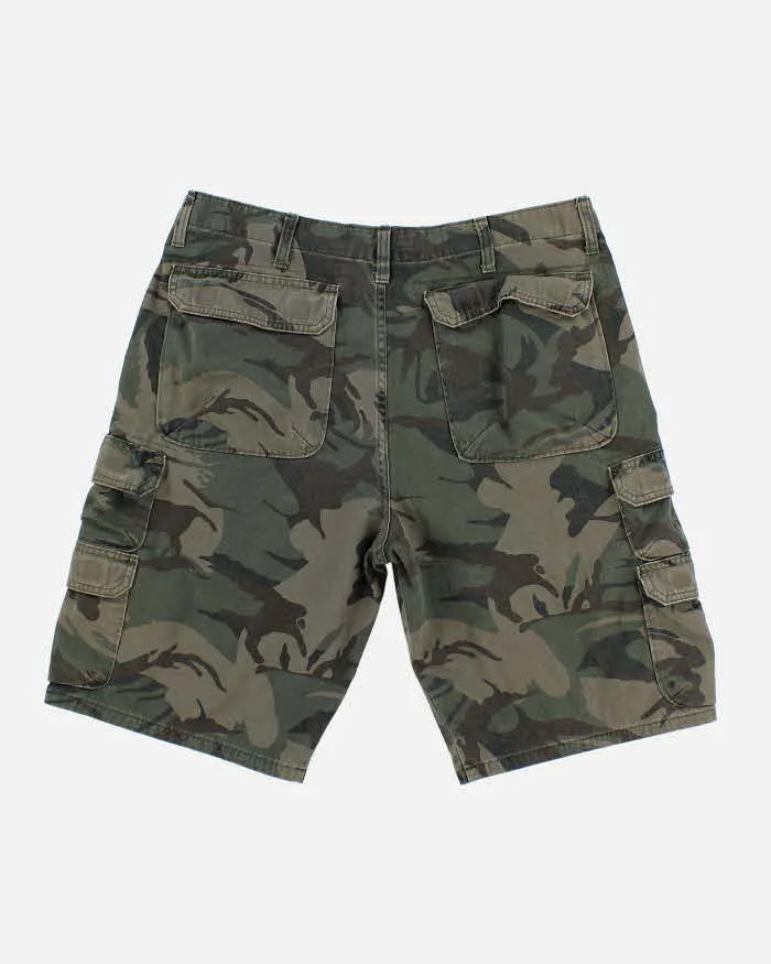 Wrangler Camouflage Cargo Shorts - L